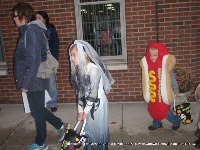 halloweeing carson baucum 10-31-2013