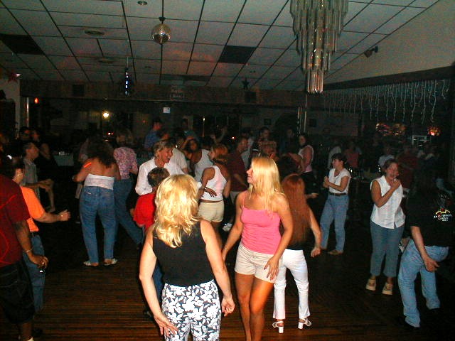 pine,view,acres,oldies,dance,party,with,dj,ray