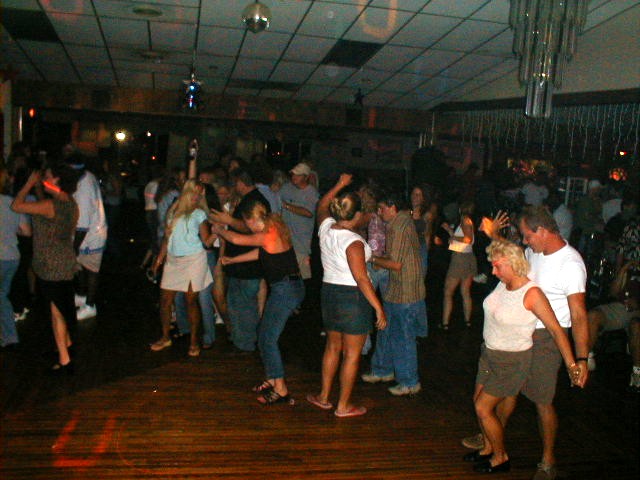 pine,view,acres,oldies,dance,party,with,dj,ray