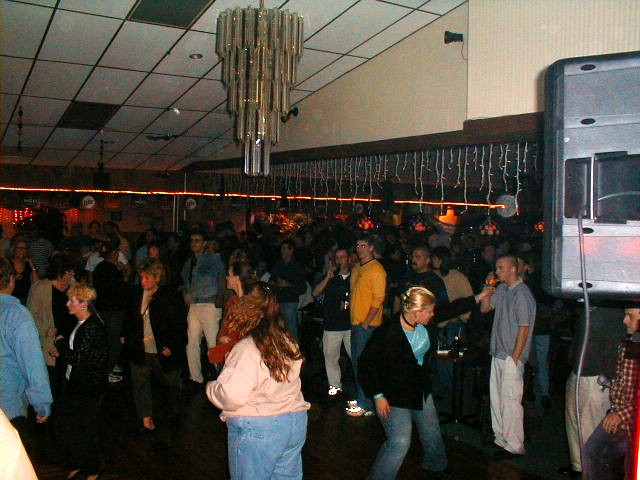 picture of oldies dance party at pine view acres