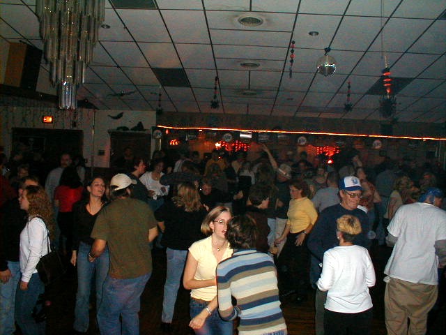 picture of oldies dance party at pine view acres