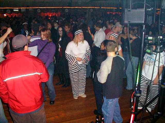 picture of oldies dance party at pine view acres